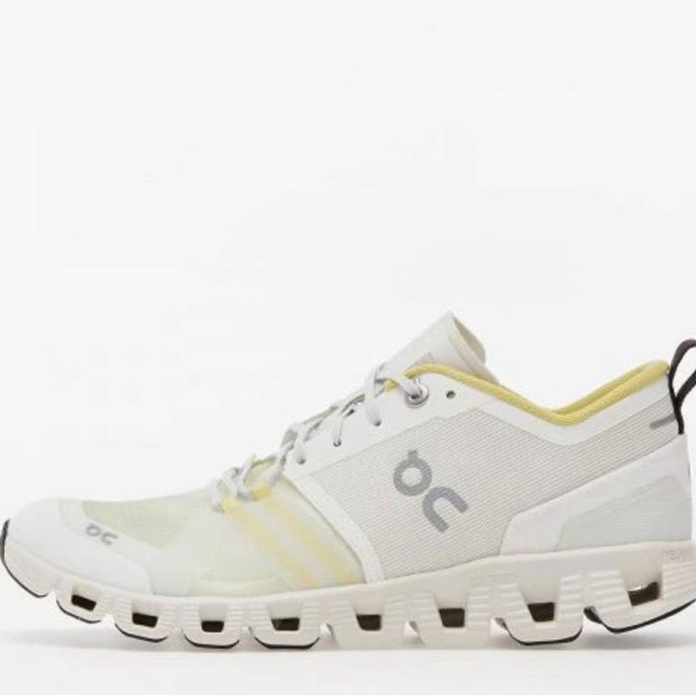 On Cloud Shift X 8 Vapor | Acacia